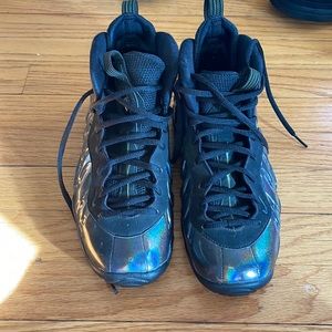 Nike iridescent foam size 6